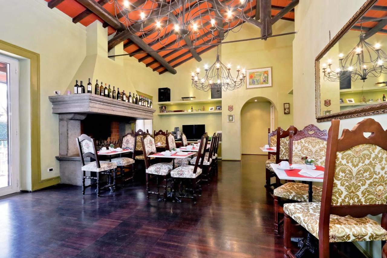 Antico Platano Roma Exterior foto